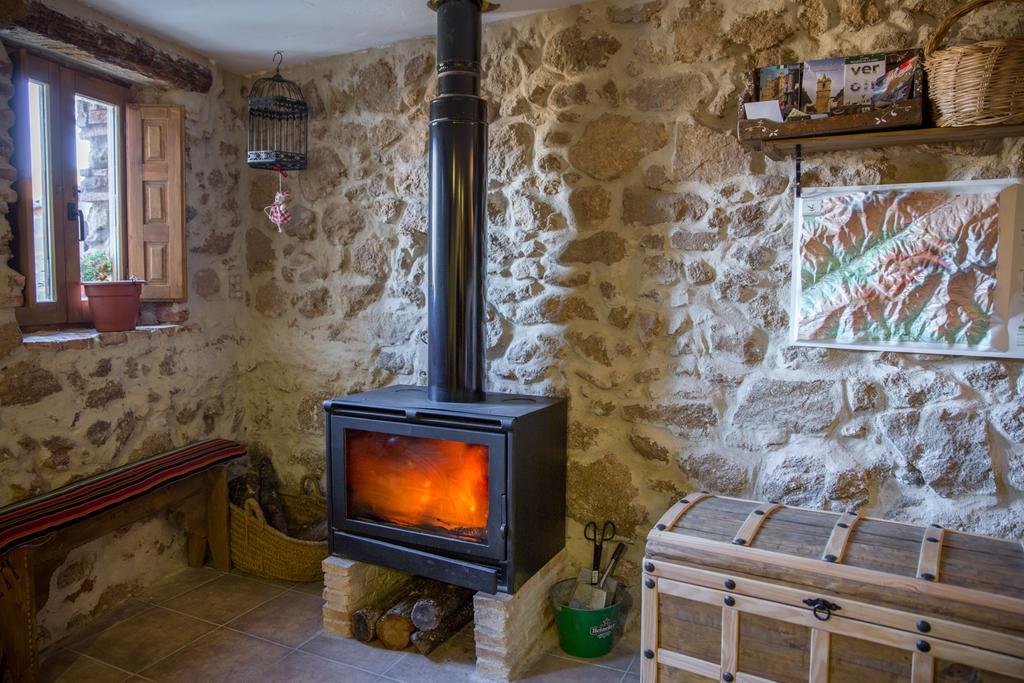 Gasthaus El Pajar De Tia Maria Casas del Castañar Zimmer foto